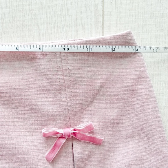 Pink ruffle hem mini skirt with velvet bows - Picture 5 of 10